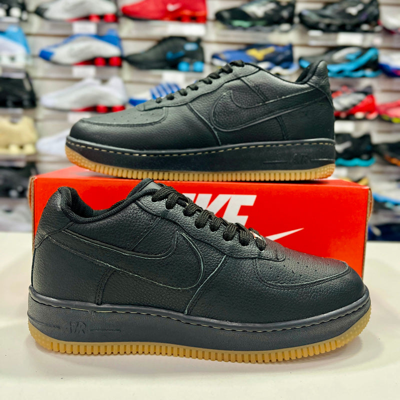 Air Force Preto e caramelo