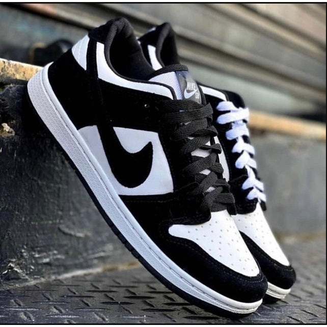 Dunk Low Preto e Branco